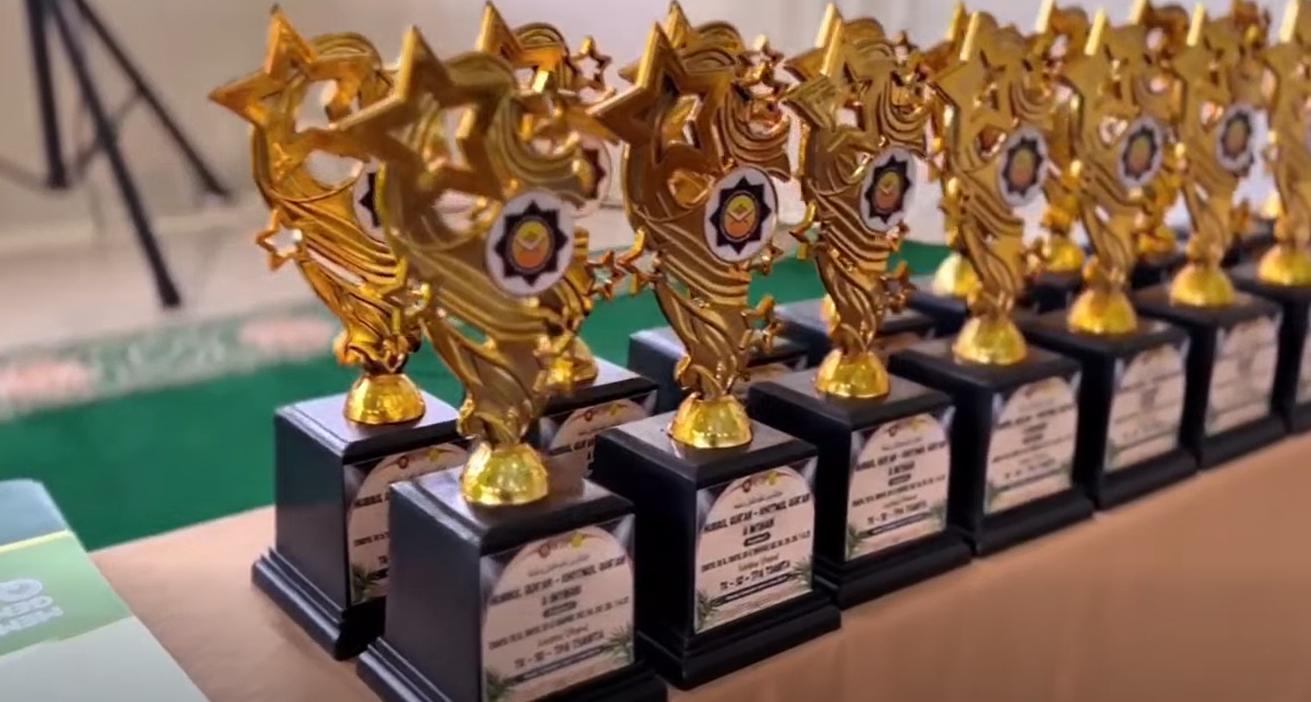 Cuplikan layar 2025-12-17 194941