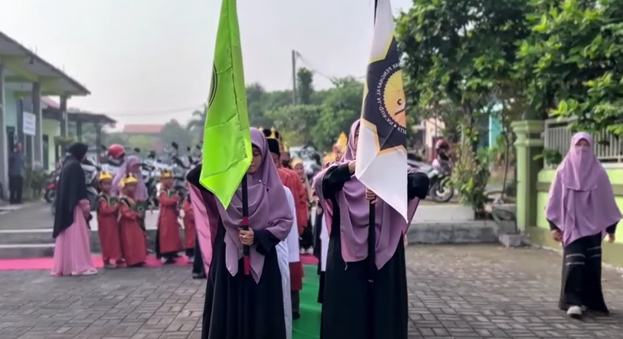 Cuplikan layar 2025-12-17 195049